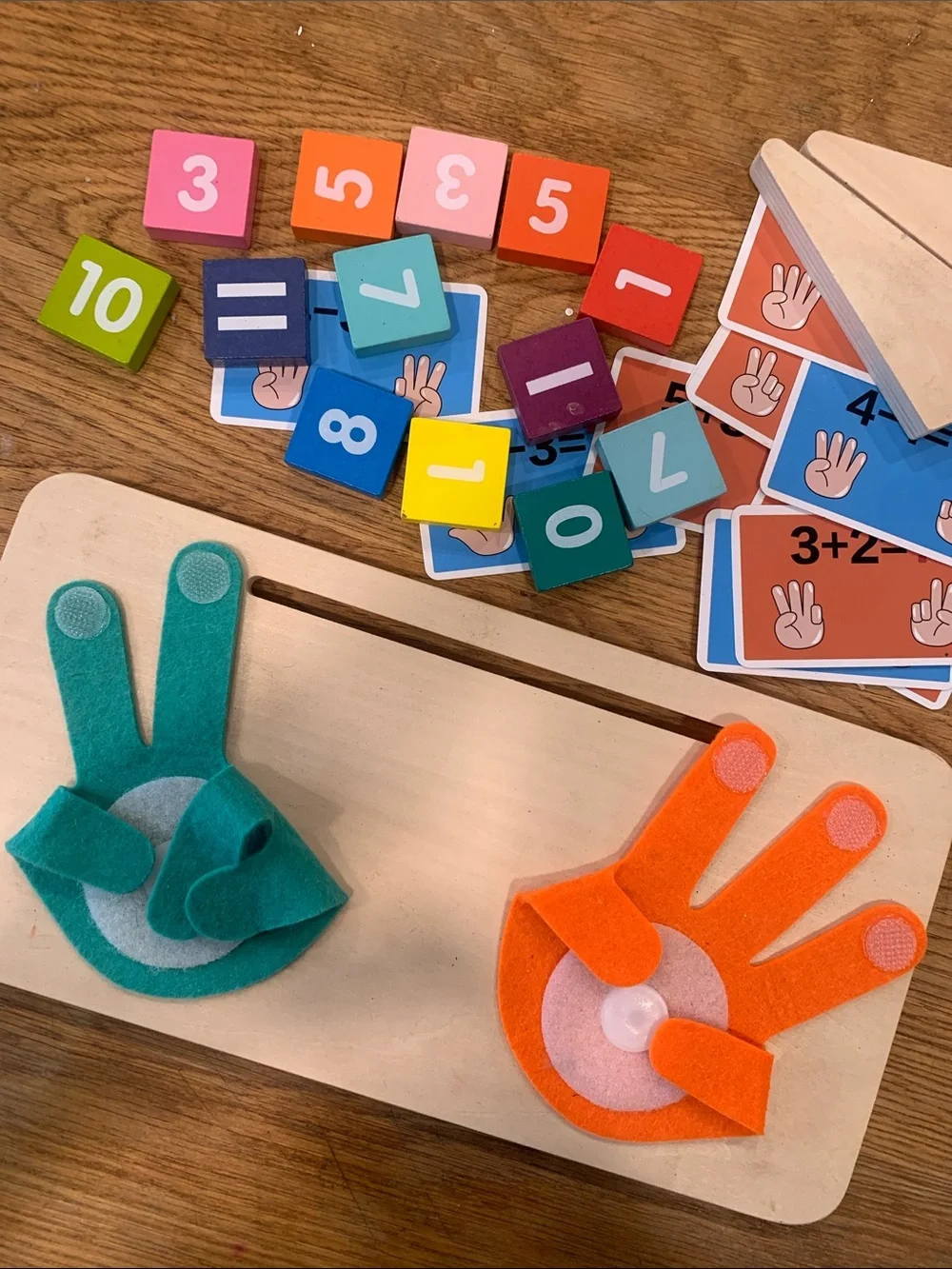Kids Counting Hand Playset - Green & Orange