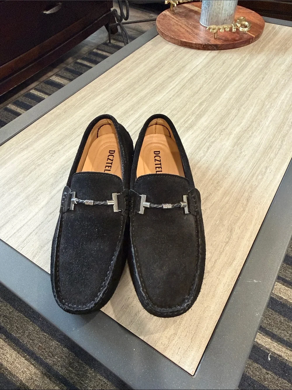 DC suede upper