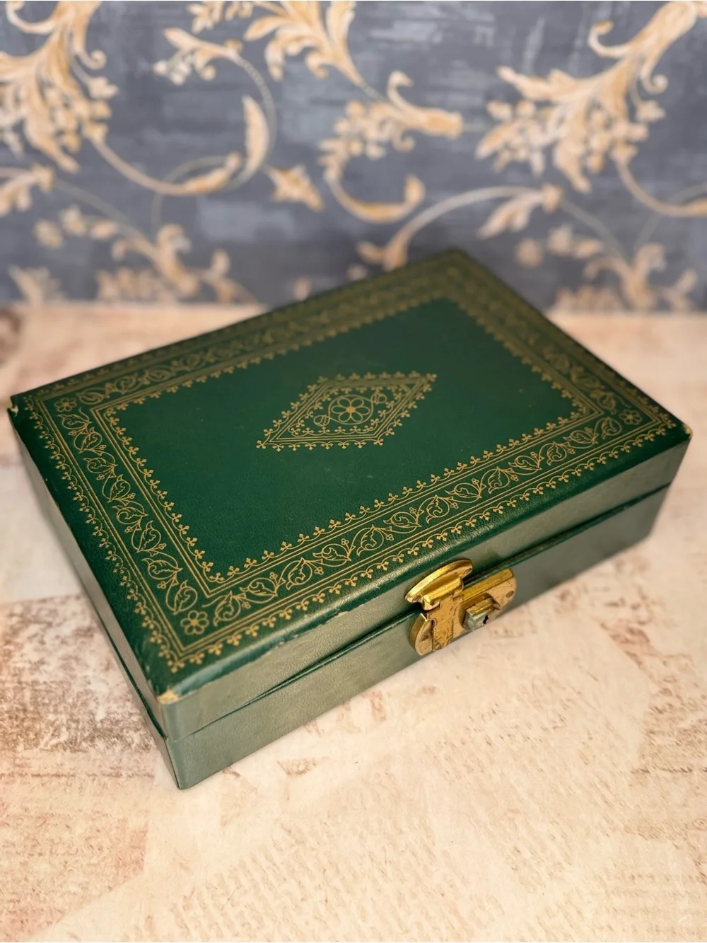 Estate vintage emerald