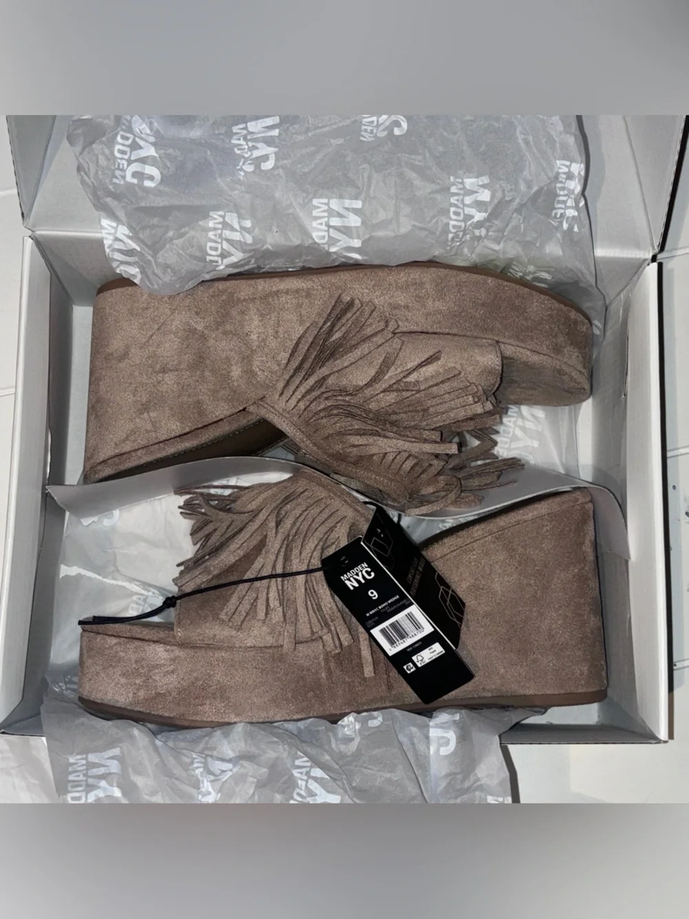 Madden NYC Fringe Wedge Slide Sandals Taupe Faux Suede Platform Size 9 NWT