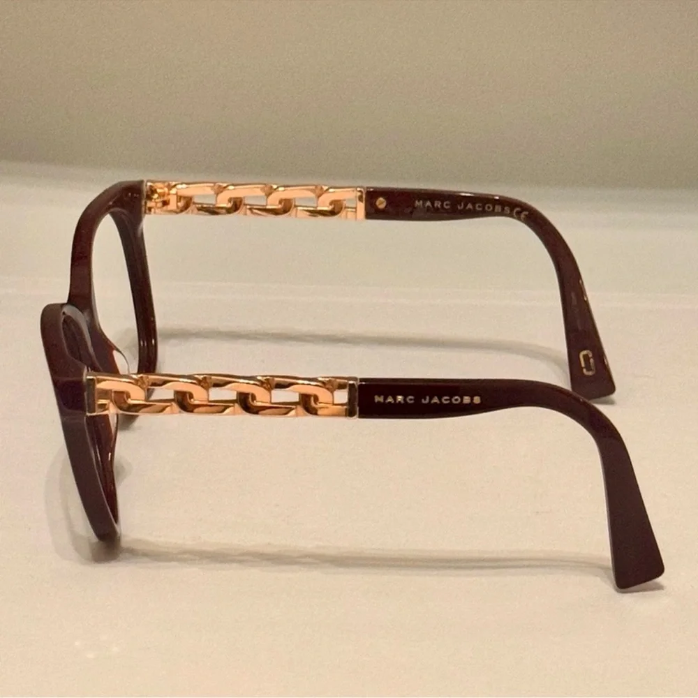 Marc Jacobs authentic marc