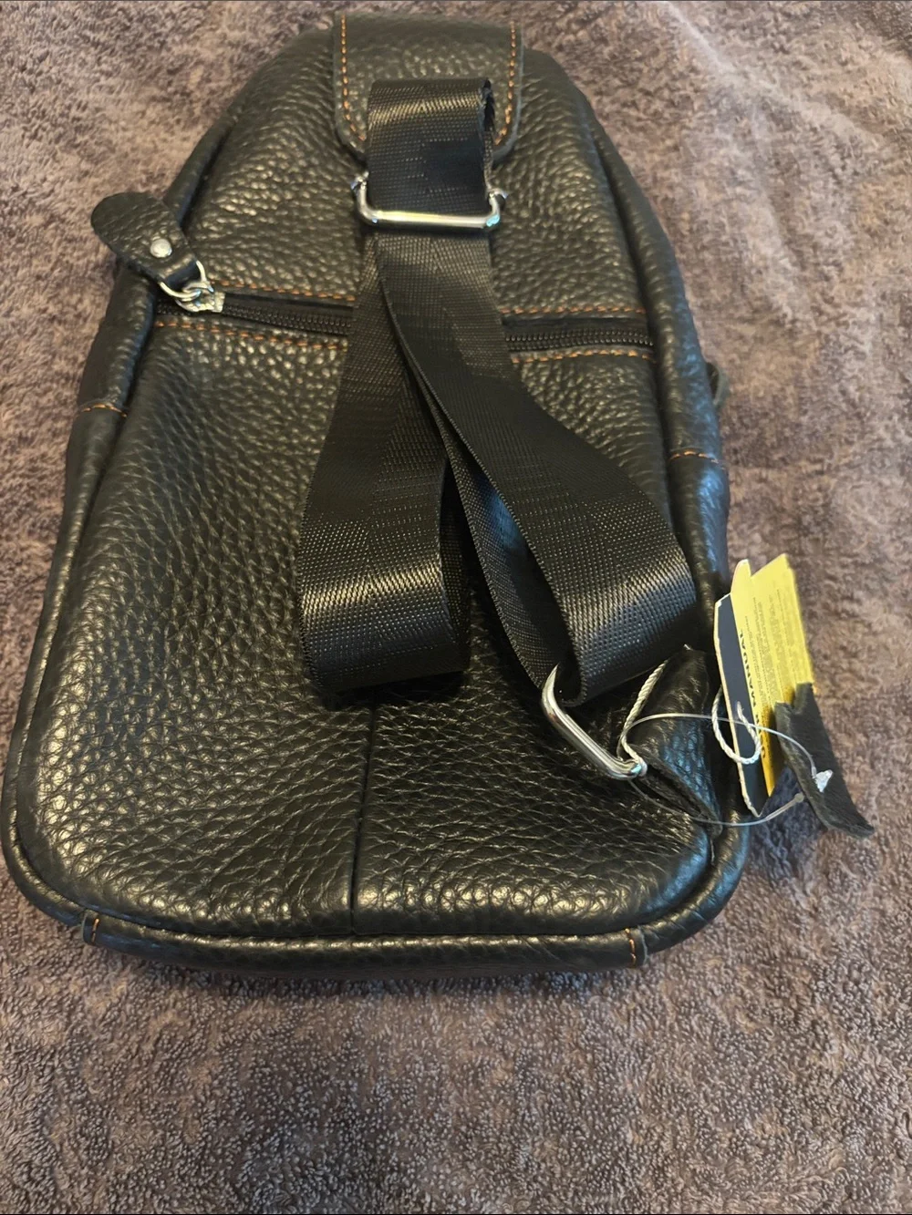 Molshine black pebbled