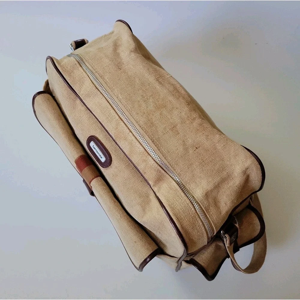 Samsonite exterior some
