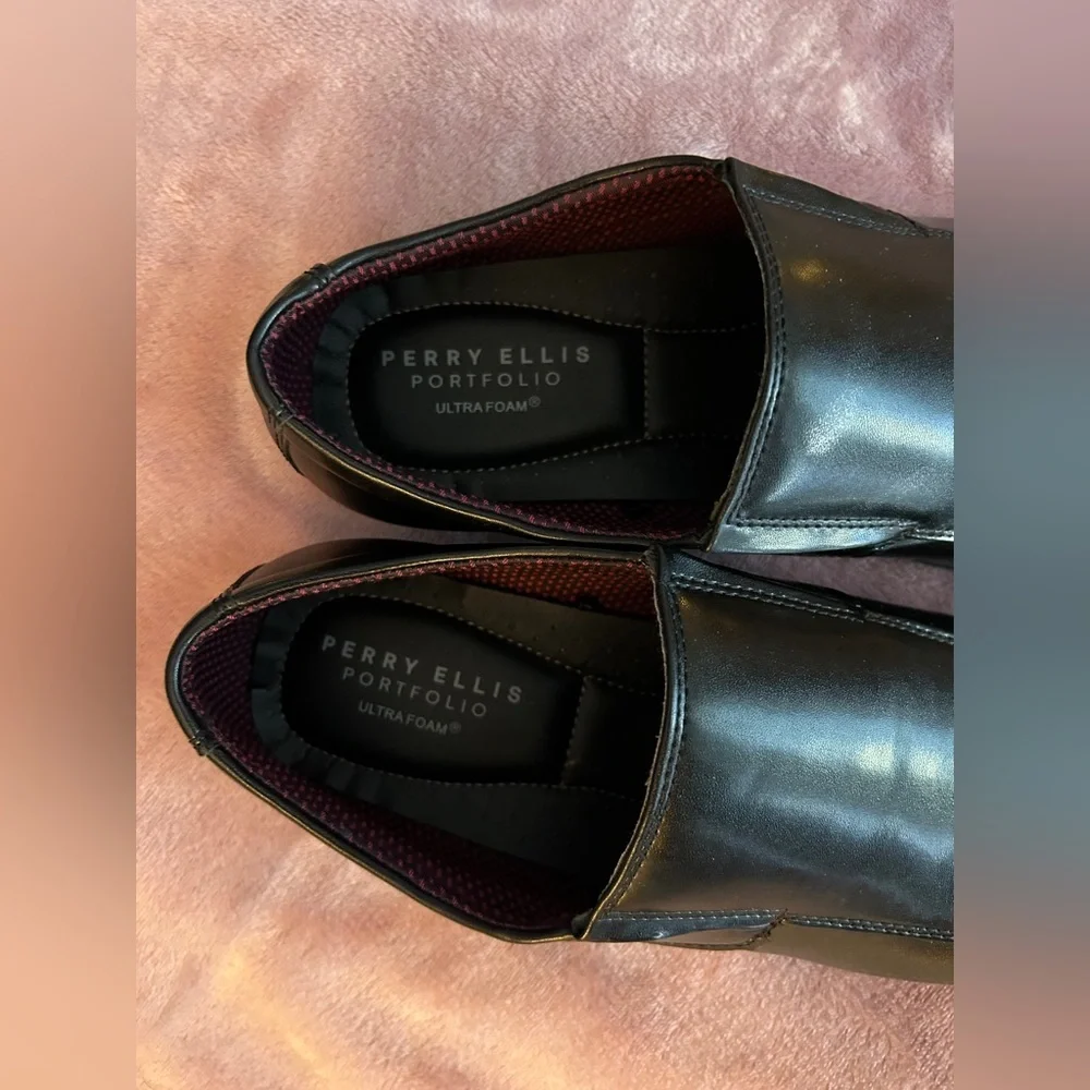 Perry Ellis comfortable stylish