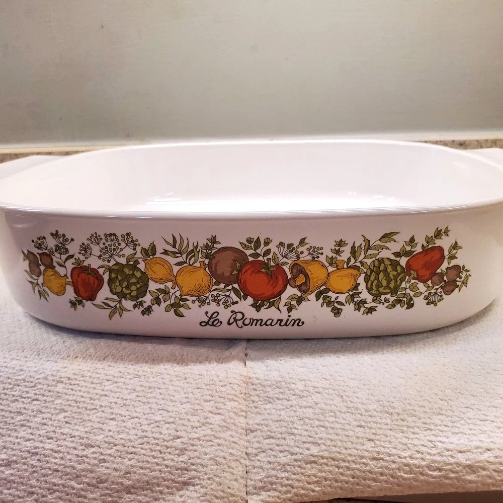 Corning Ware Casserole Dish Spice of Life A-10-B White Excellent Chrome Cradle