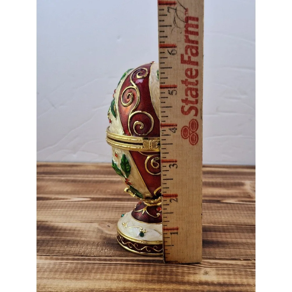The Unbranded Brand ornate decorated