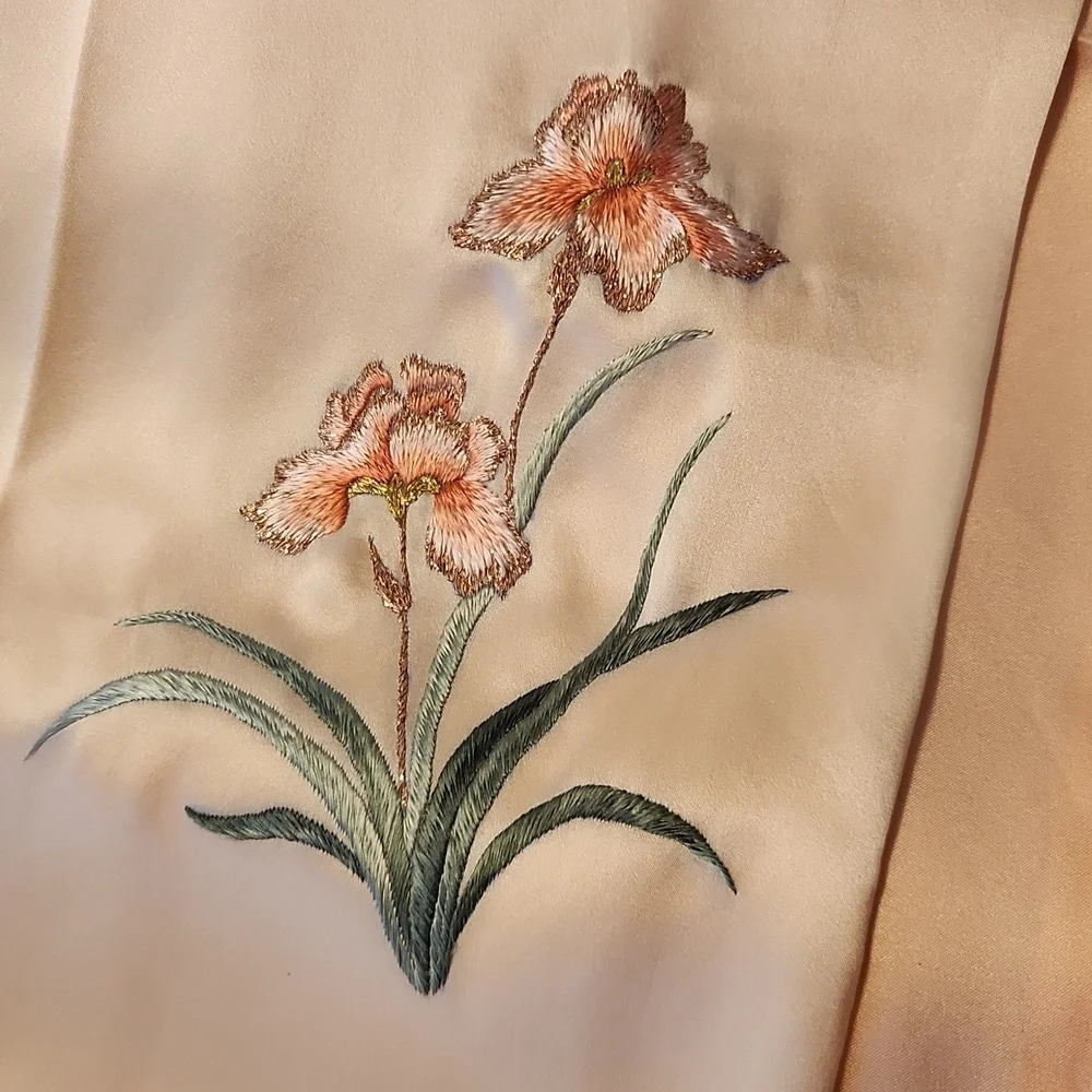 NWT Merri Darno Hand Embroidered Silk Scarf
