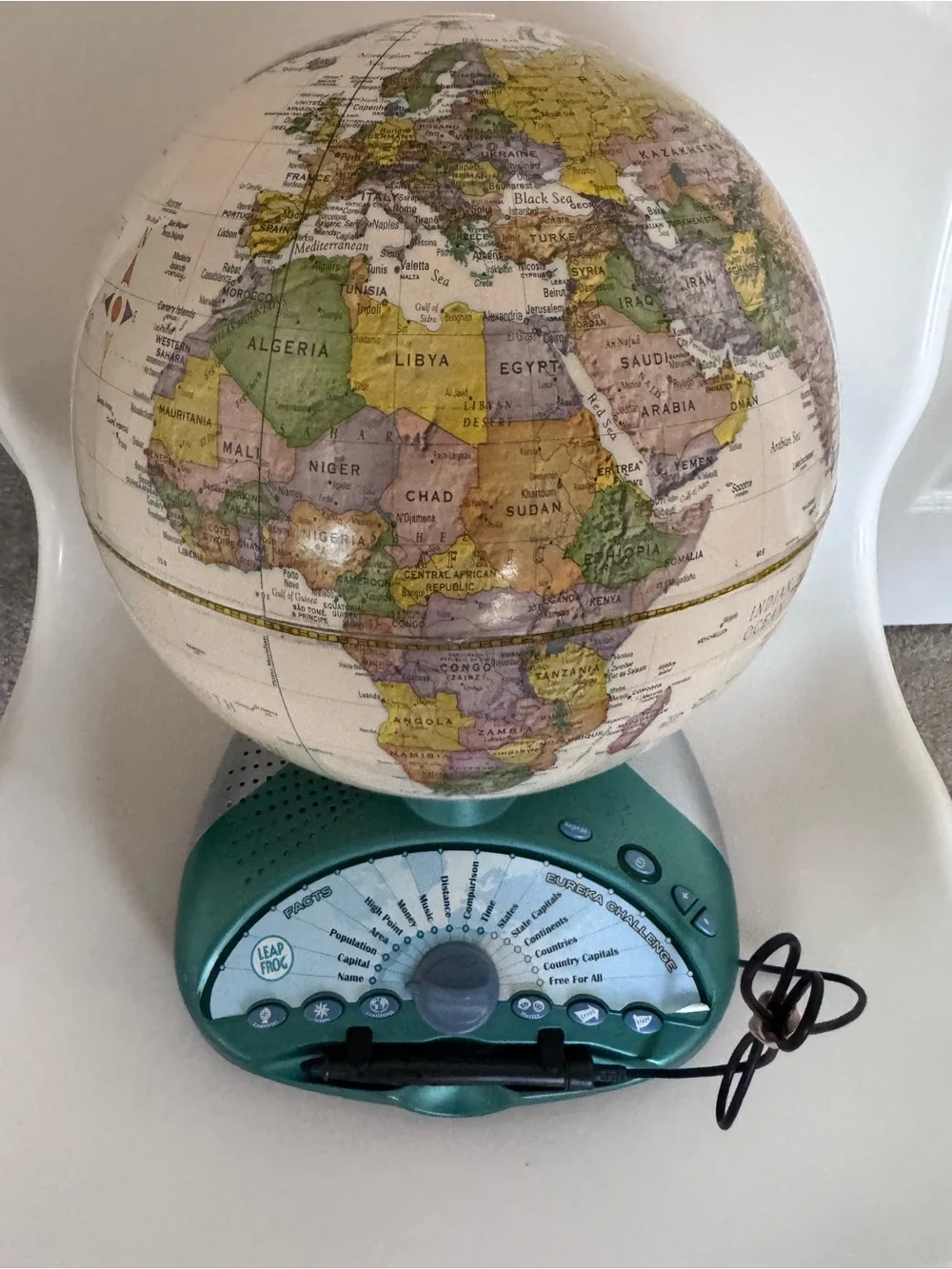 LeapFrog Interactive Talking Globe Eureka Challenge Tested Complete Homeschool