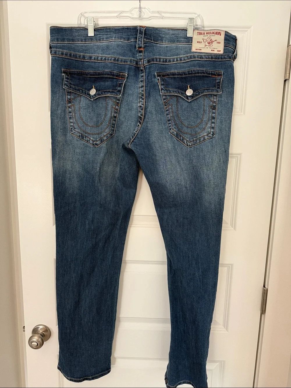True Religion Men Ricky Jeans - 38x32 - Like New/Smoke & Pet Free