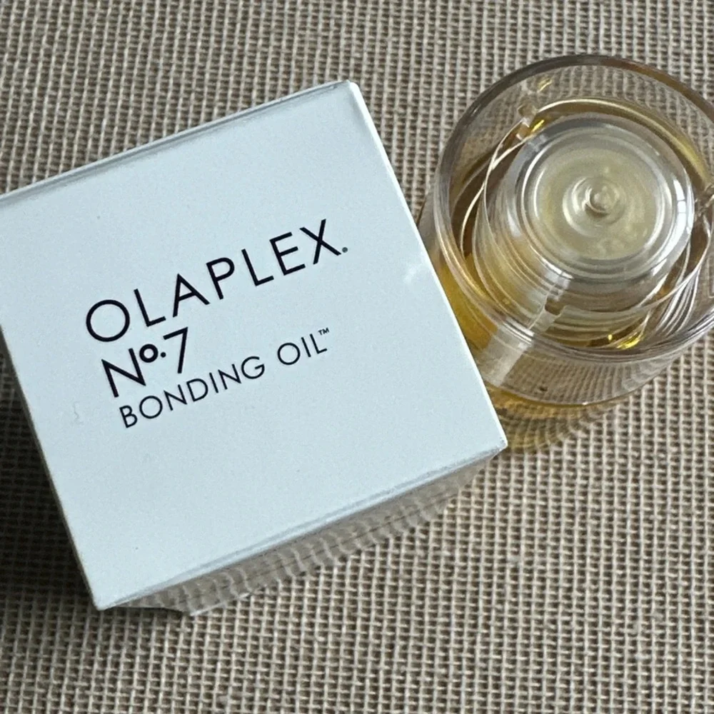 OLAPLEX boost shine