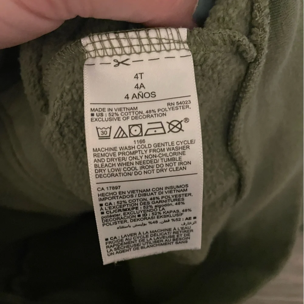 Old Navy & Jumping Beans 4T Bundle