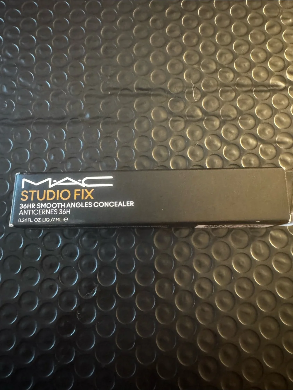 MAC Studio Fix 36HR Smooth Angles Concealer - Black Packaging