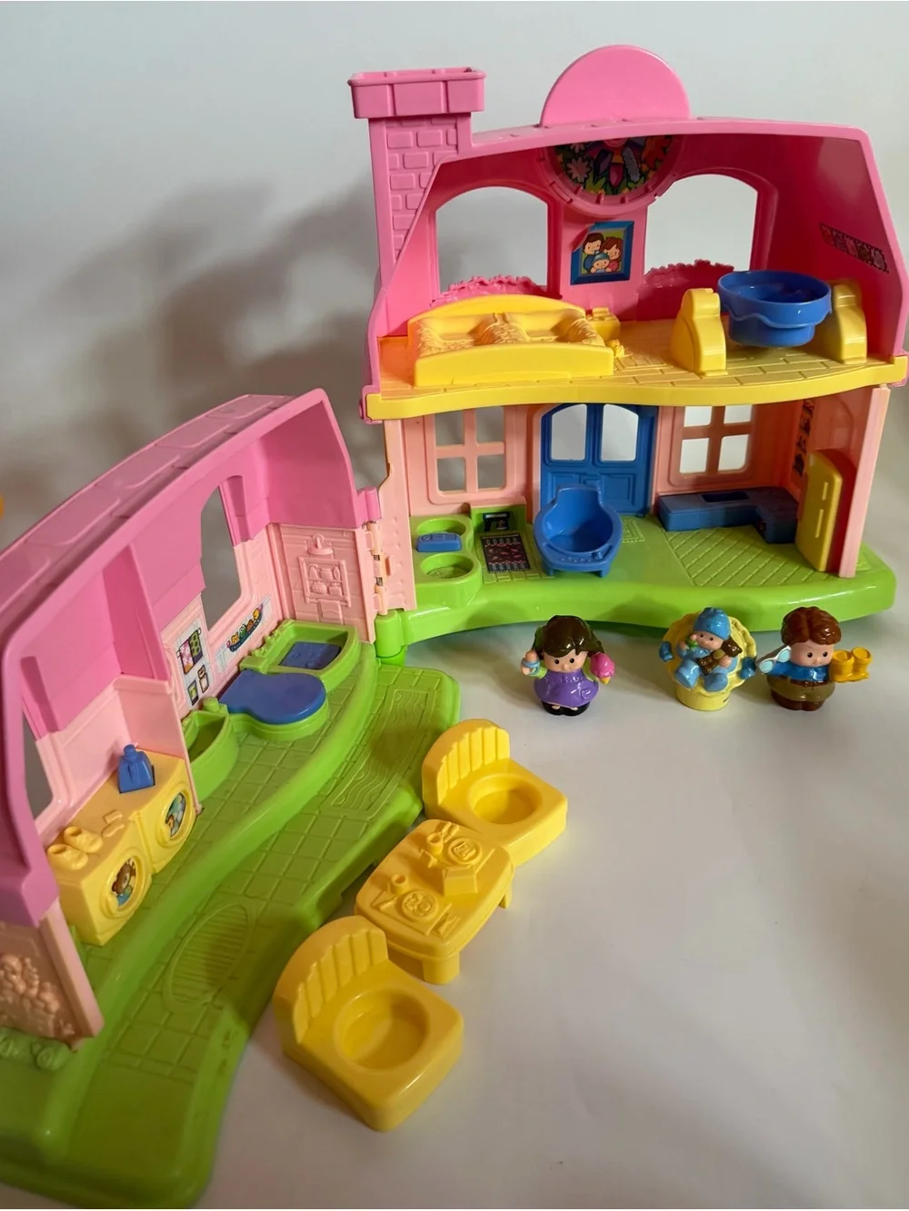Fisher-Price Little People Happy Sounds Home Dollhouse