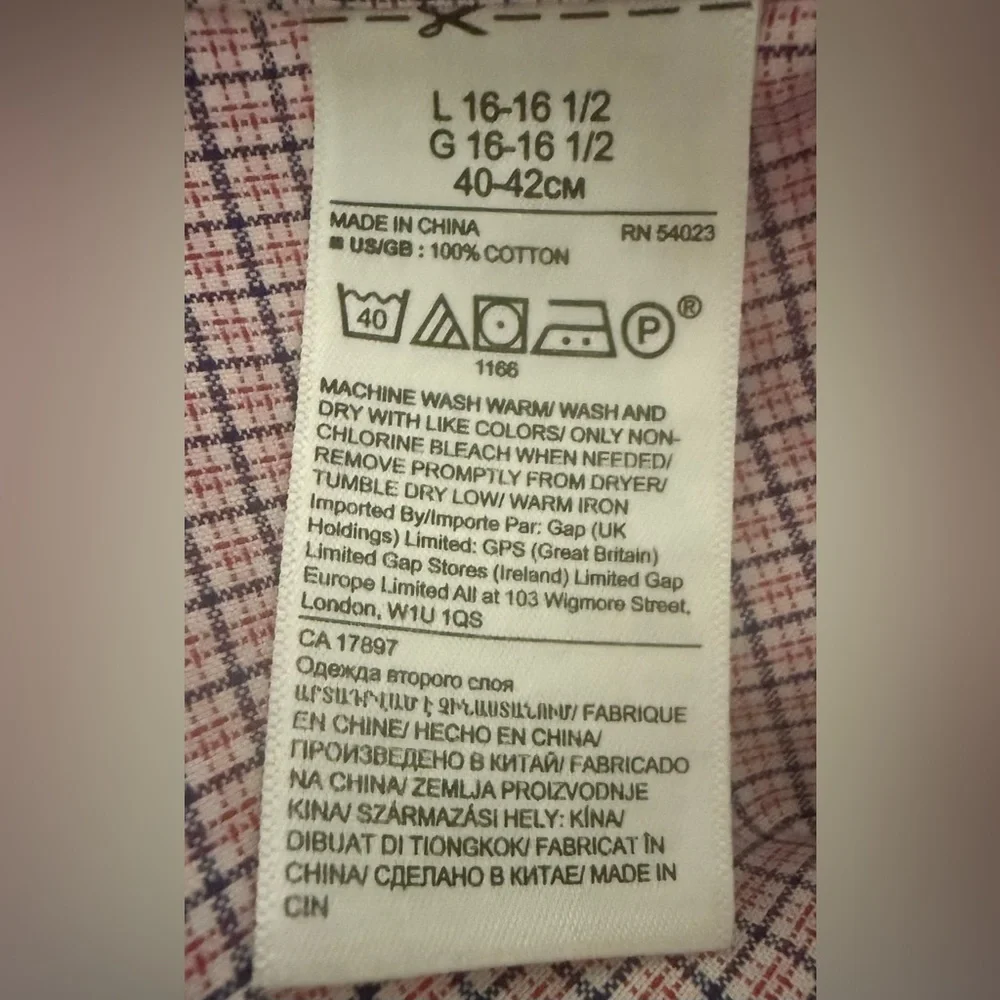 Banana Republic plaid seamlessly your
