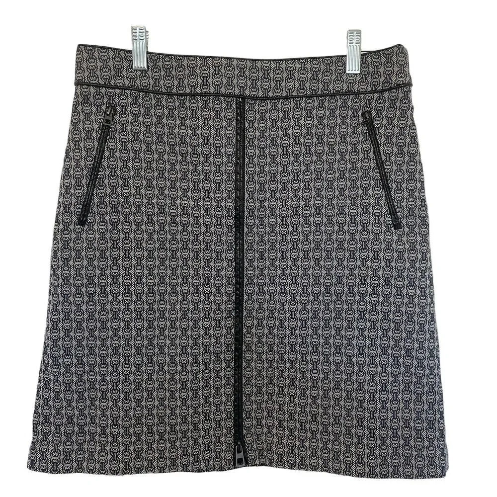 Tory Burch lay fit measurements