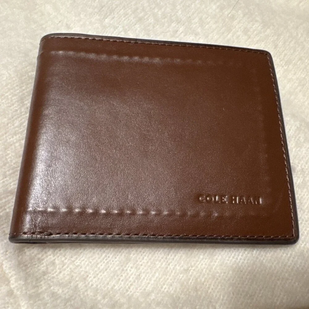 Men's Cole Haan Bifold Compact Billfold Wallet Brown Leather Classic NEW $179