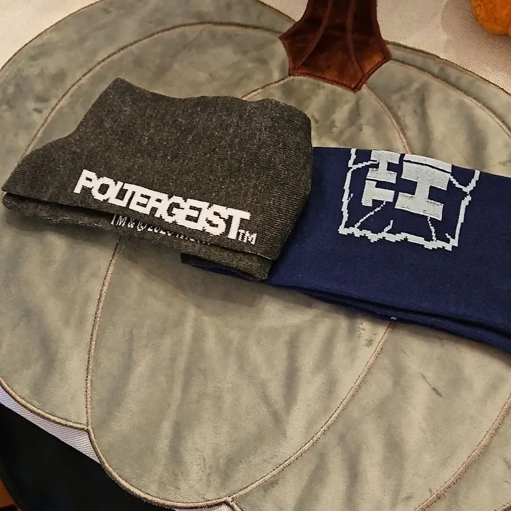 Poltergeist 🦊 socks size 6-12 NWT