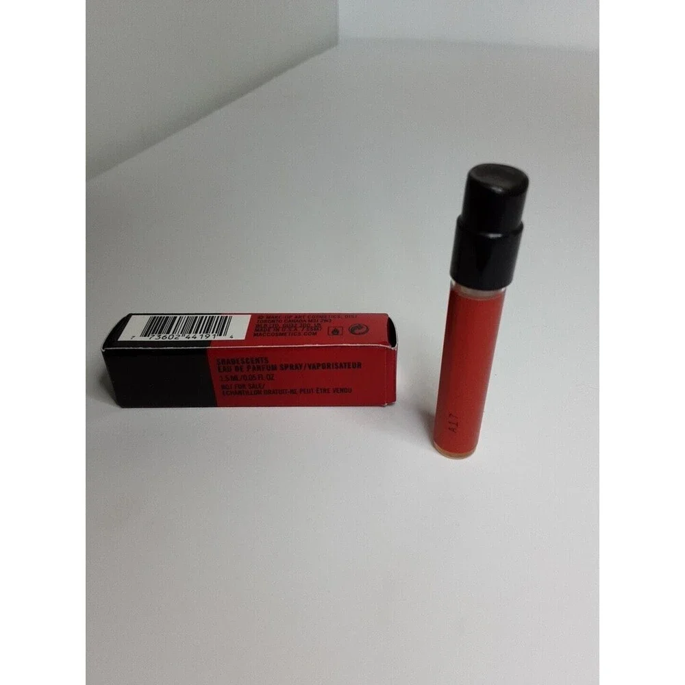 MAC Cosmetics Shadescents: Lady Danger Eau de Spray 0.05 oz Sample New IB
