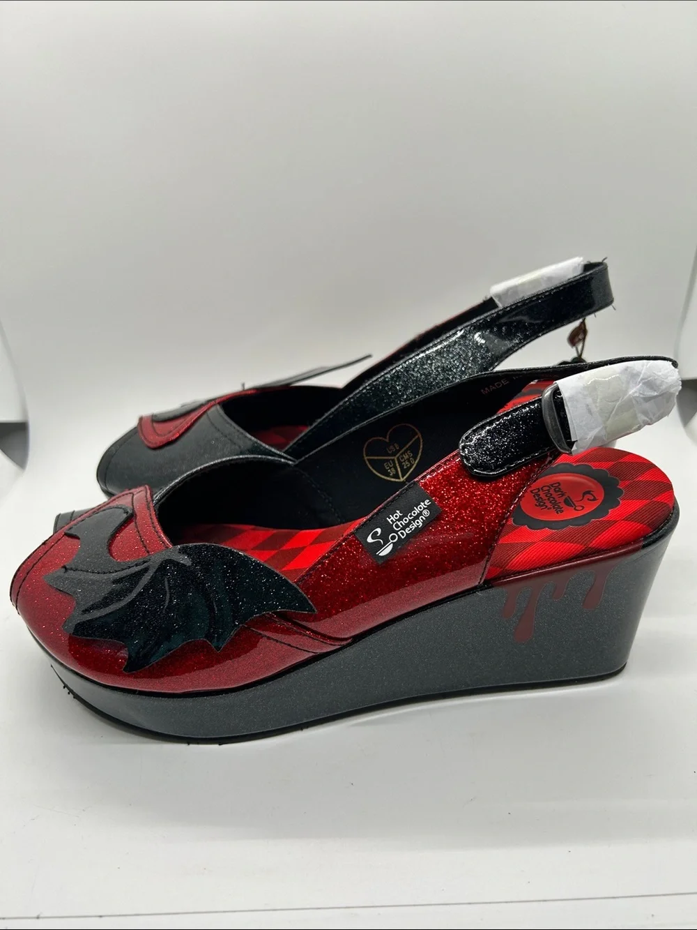 Hot Chocolate Design NWT Scarlet Black/Red Wedge Heel Slingback Shoes *Sz 8* 🌹🌹