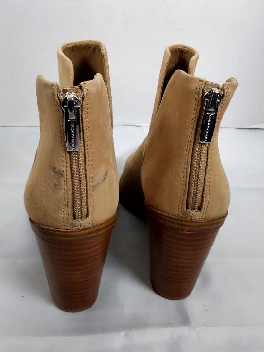 Vince Camuto gigietta vince