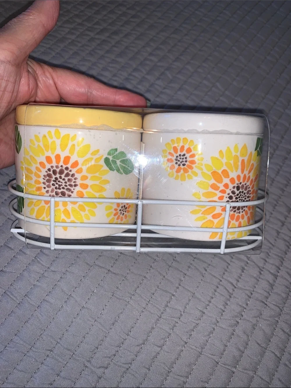 Sunflower SALT & PEPPER CELLARS with lids & HOLDER Containers glazed glass NEW