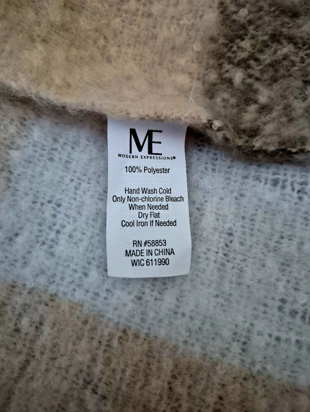 Modern Expressions wrap pattern