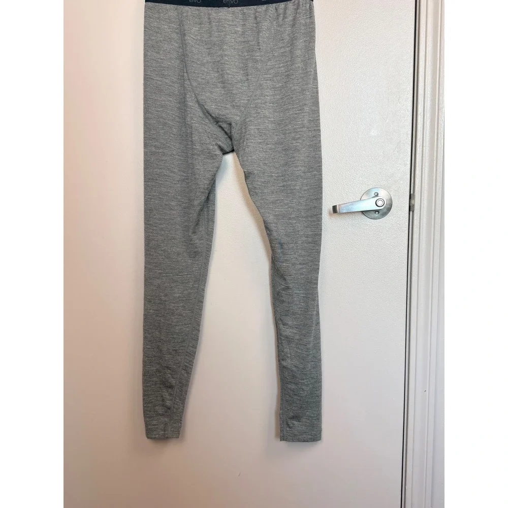 Evo mens base