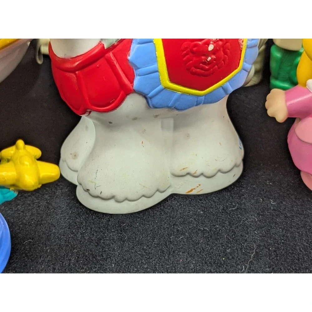 Little People product set