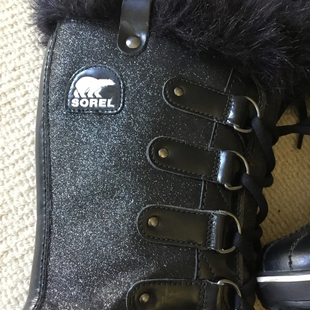 Sorel tall lace