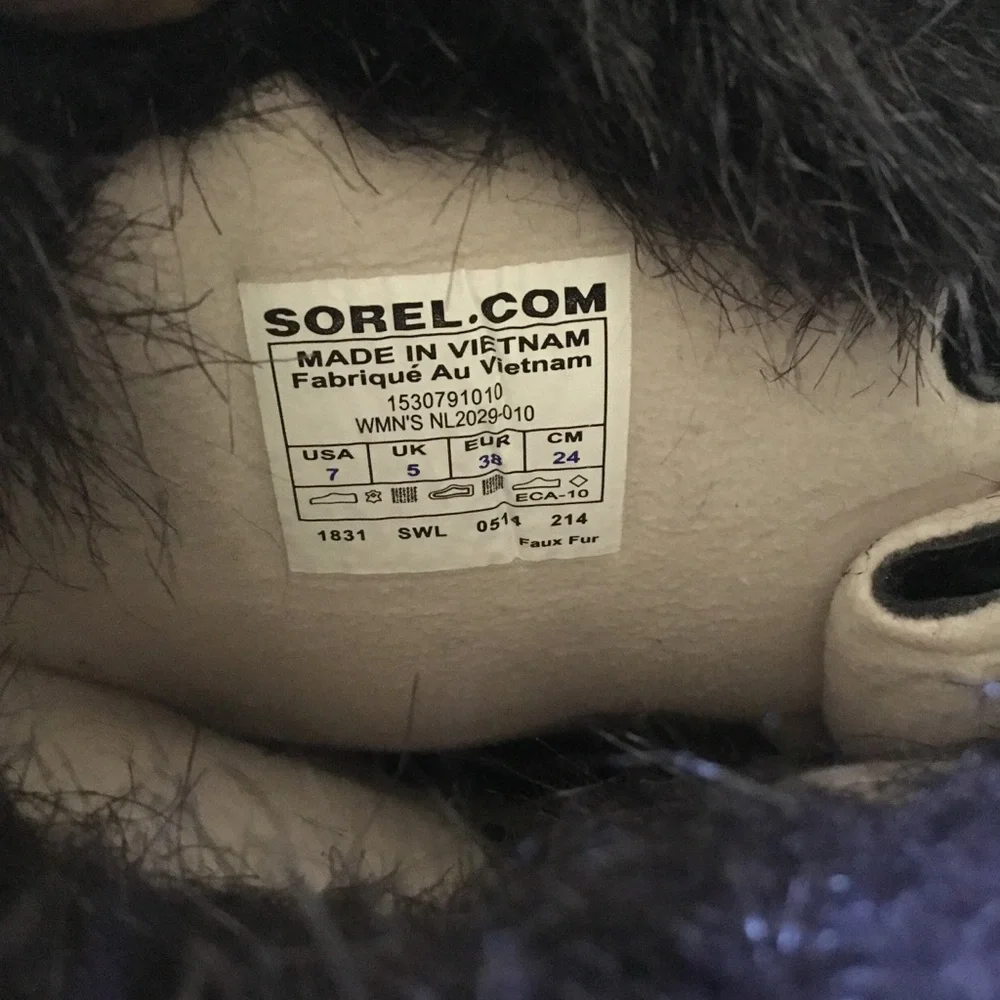 Sorel tall lace