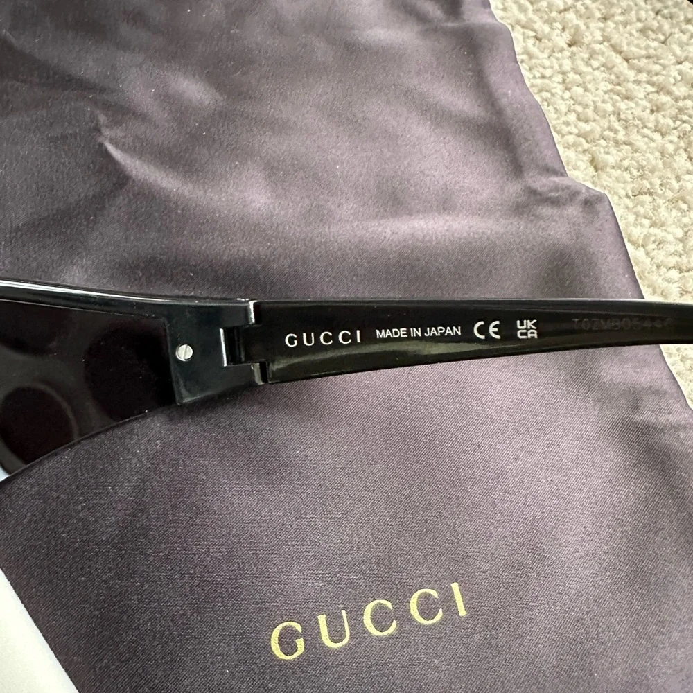 100% Authentic GUCCI GG1651S RIMLESS SHIELD‎ SUNGLASSES IN BLACK