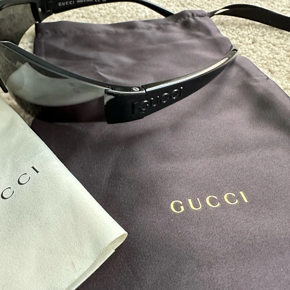 100% Authentic GUCCI GG1651S RIMLESS SHIELD‎ SUNGLASSES IN BLACK