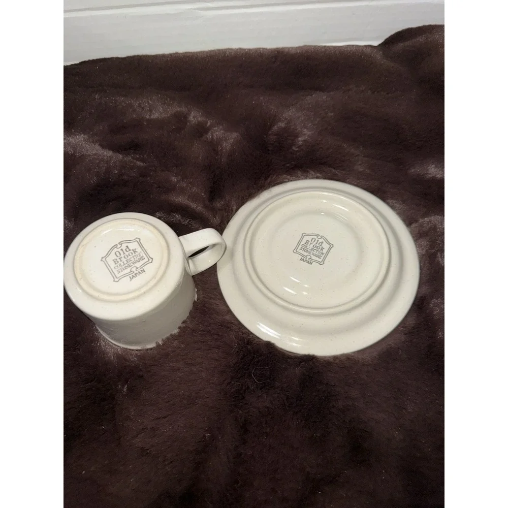 Old Brook Collection Stoneware set features diameter