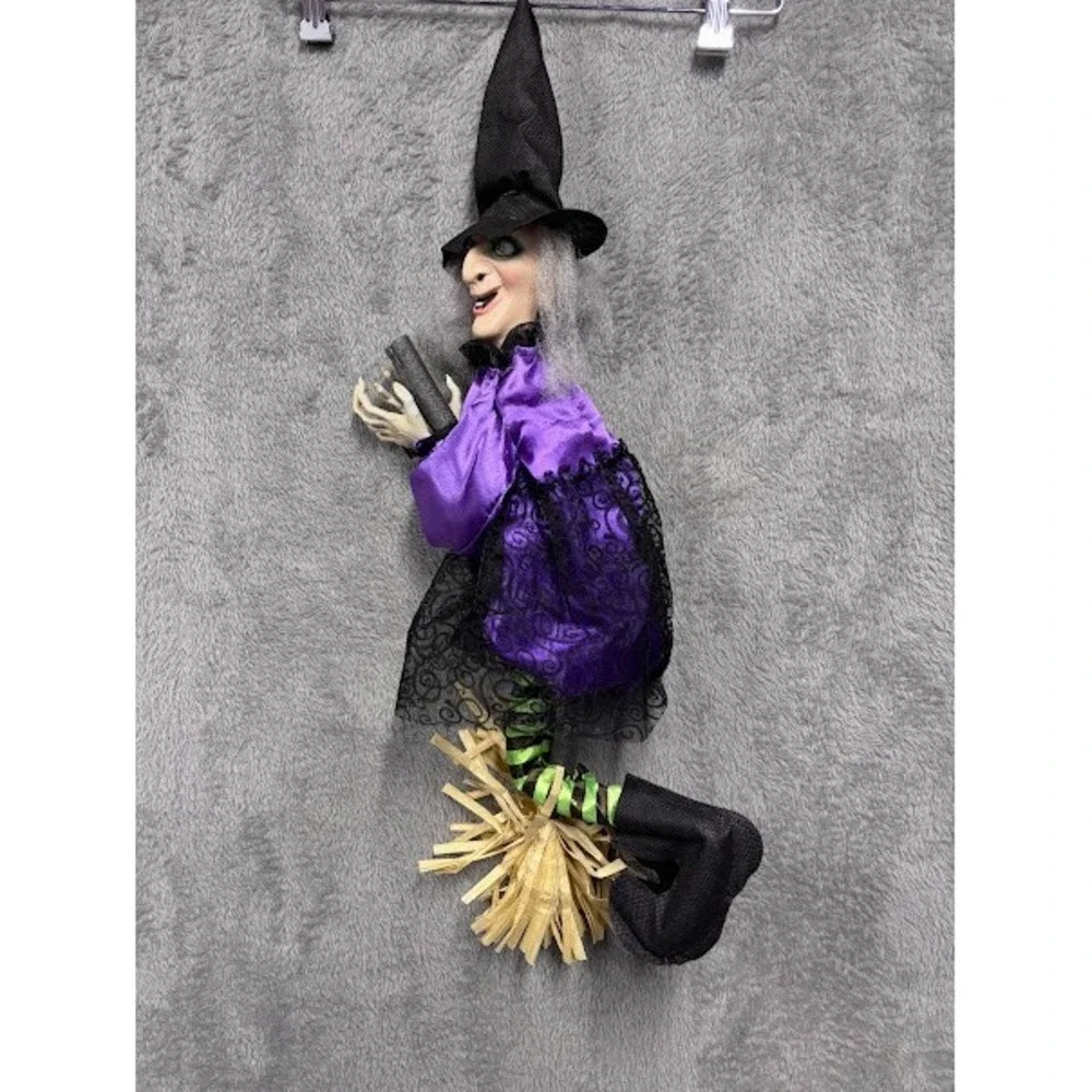 N/A witch catching holiday