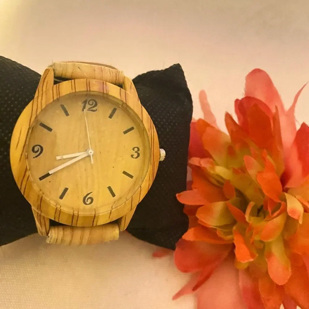 🛍️stainless steel Wood Wrist Watch For Women personalized Gift 🎁