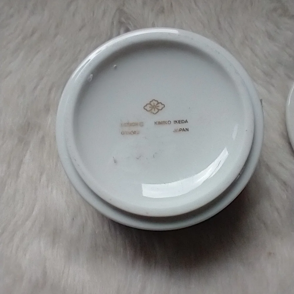 OTAGIRI Small Round Blue‎ Porcelain Trinket Box Kimiko Ikeda Japan Seashell