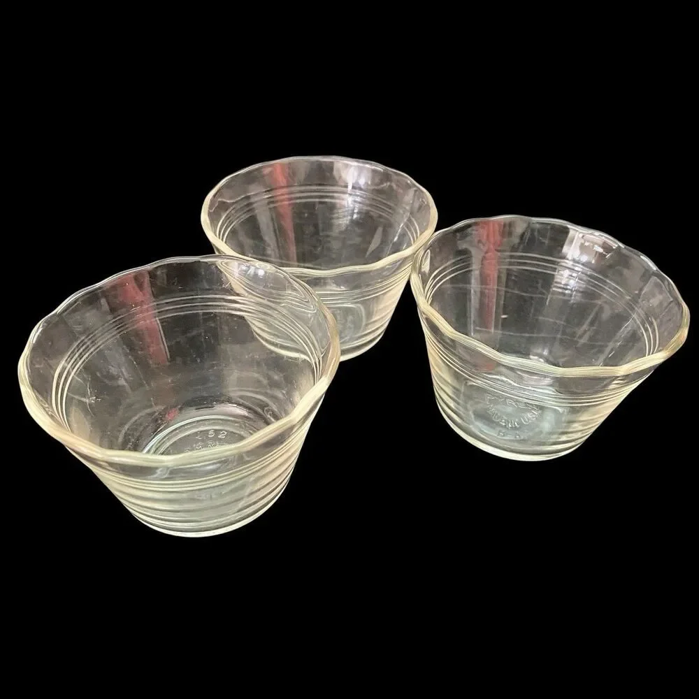 3 Vintage  Pyrex Custard Cups #462 3  Line Scalloped Rim