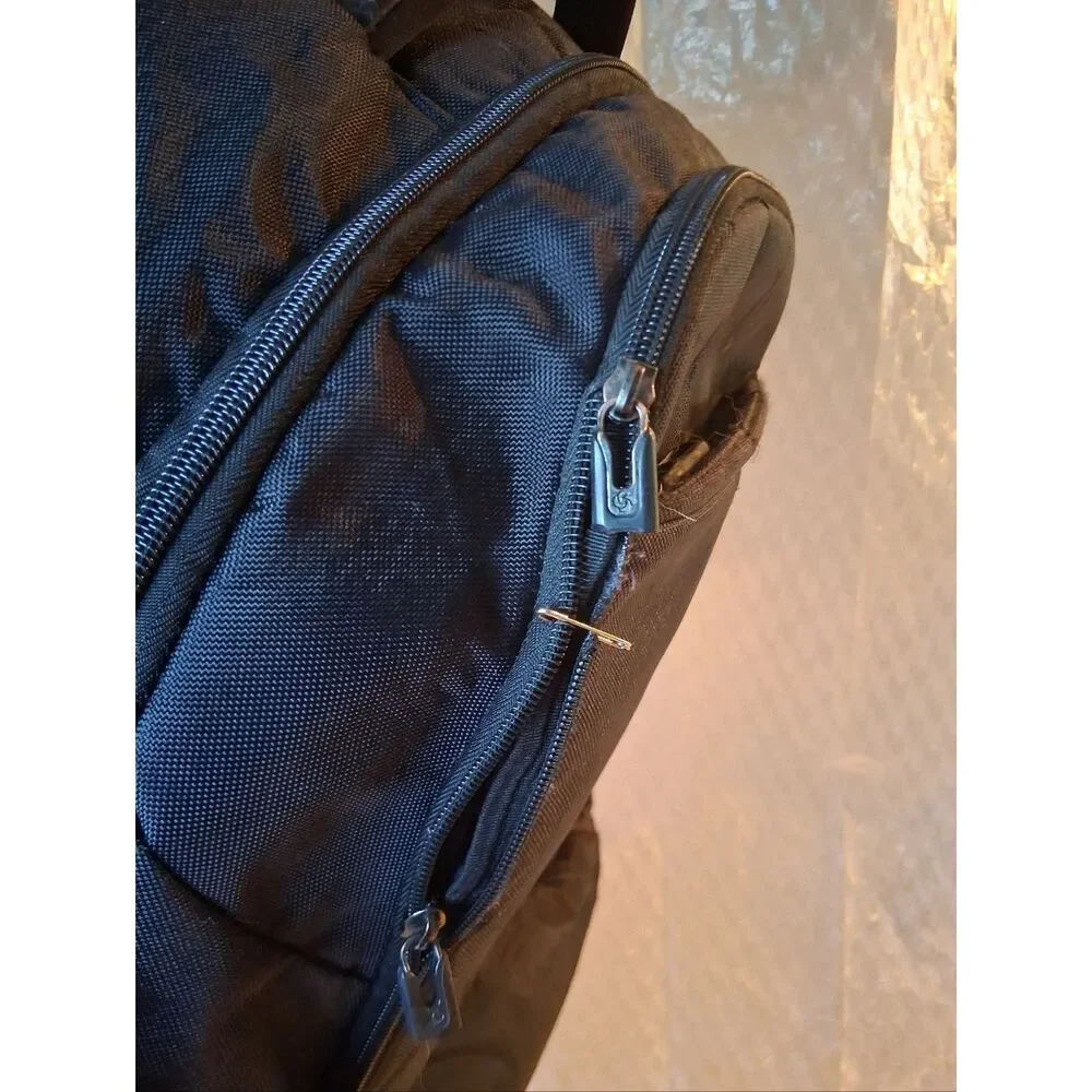Samsonite durable black