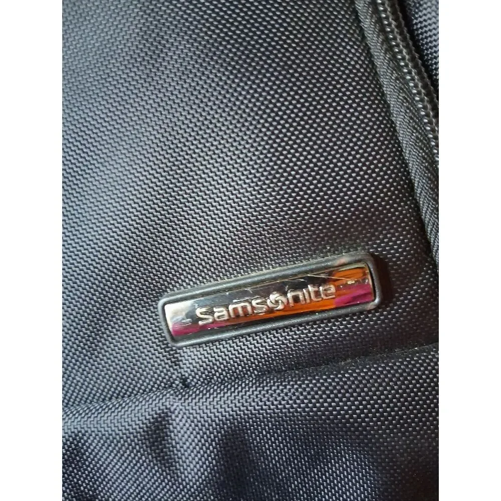 Samsonite durable black