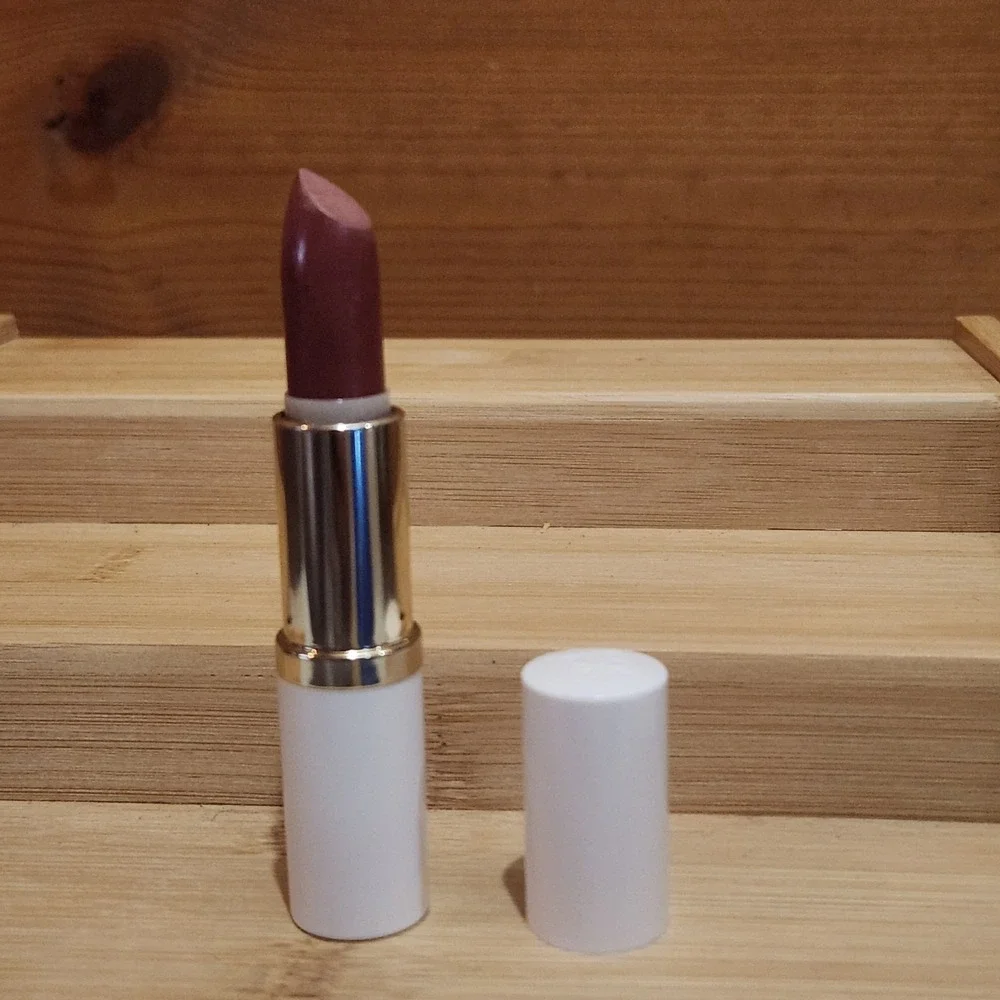 Estée Lauder Pure Color‎ 17 Rose Tea Crème Long Lasting Lipstick New