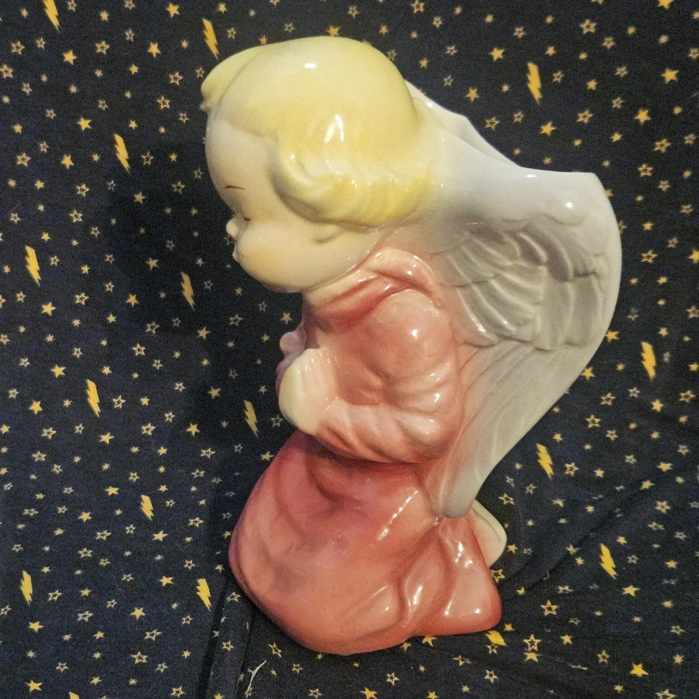 Vintage Pink Praying Angel Wall Pocket‎ Planter Vase Ceramic 8