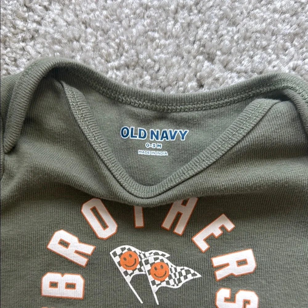 Old Navy combines bundle
