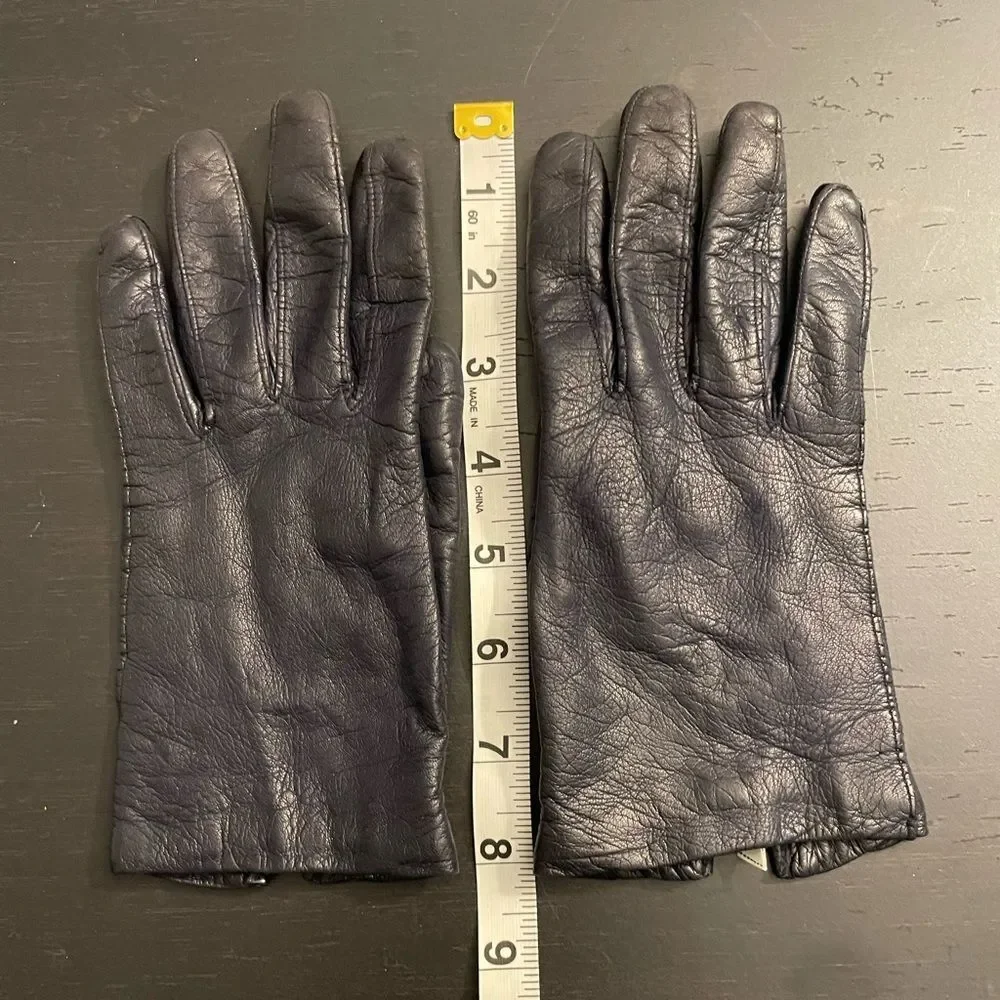Vintage 1950s/1960s Ink Navy Blue Italian Leather Orlon Lined Women’s Gloves