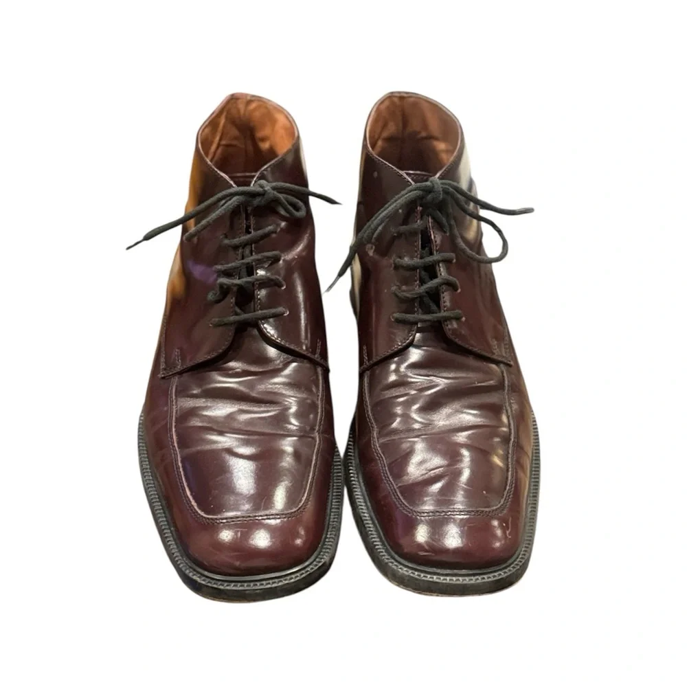 Banana Republic sleek leather