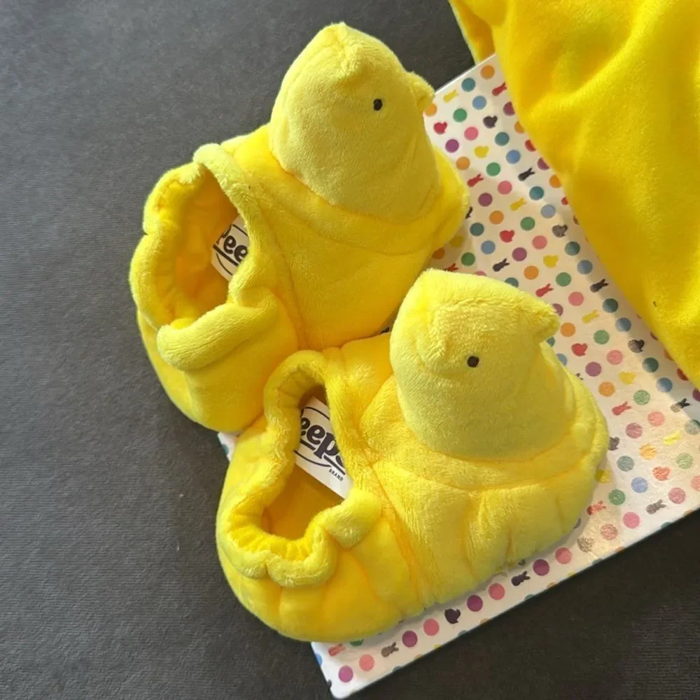 Peeps bright yellow
