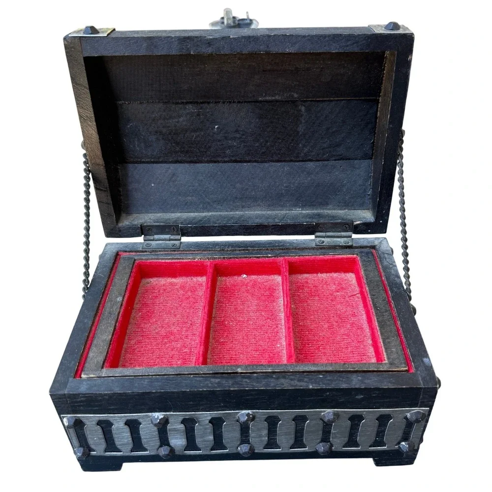 Vintage Gothic Jewelry Box Medieval Castle‎ Trinket Treasure Chest Made in Japan