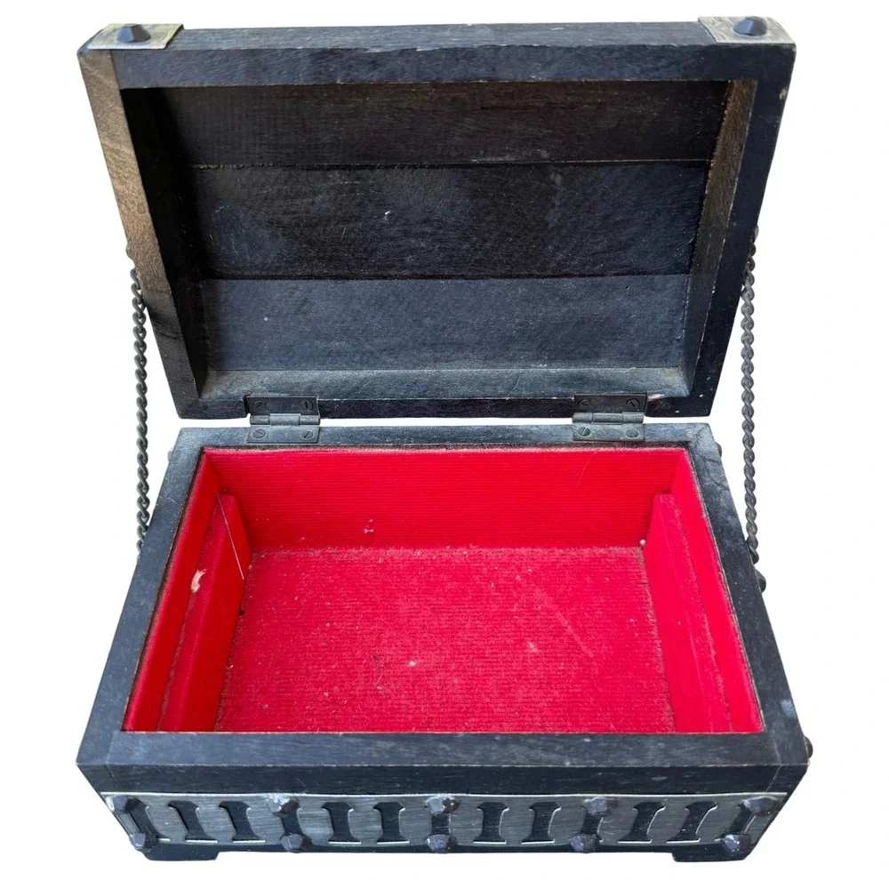 Vintage Gothic Jewelry Box Medieval Castle‎ Trinket Treasure Chest Made in Japan