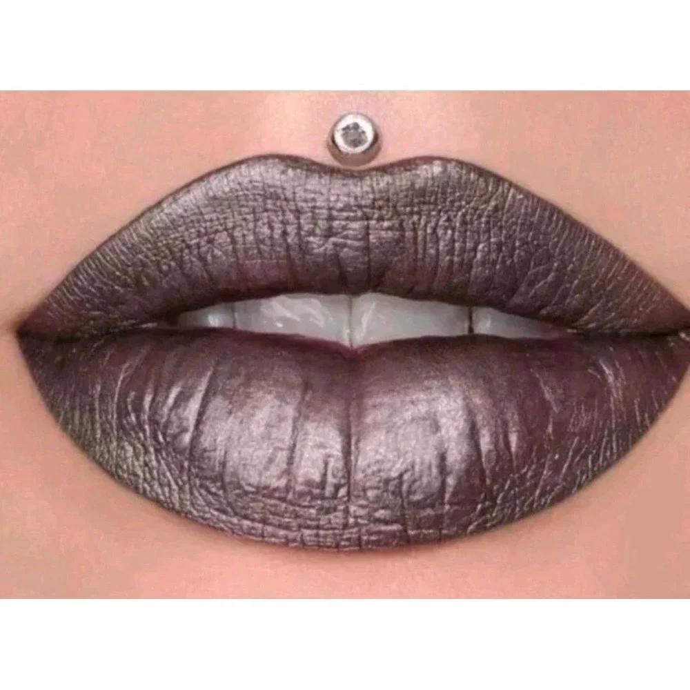 Jeffree Star silver lovers