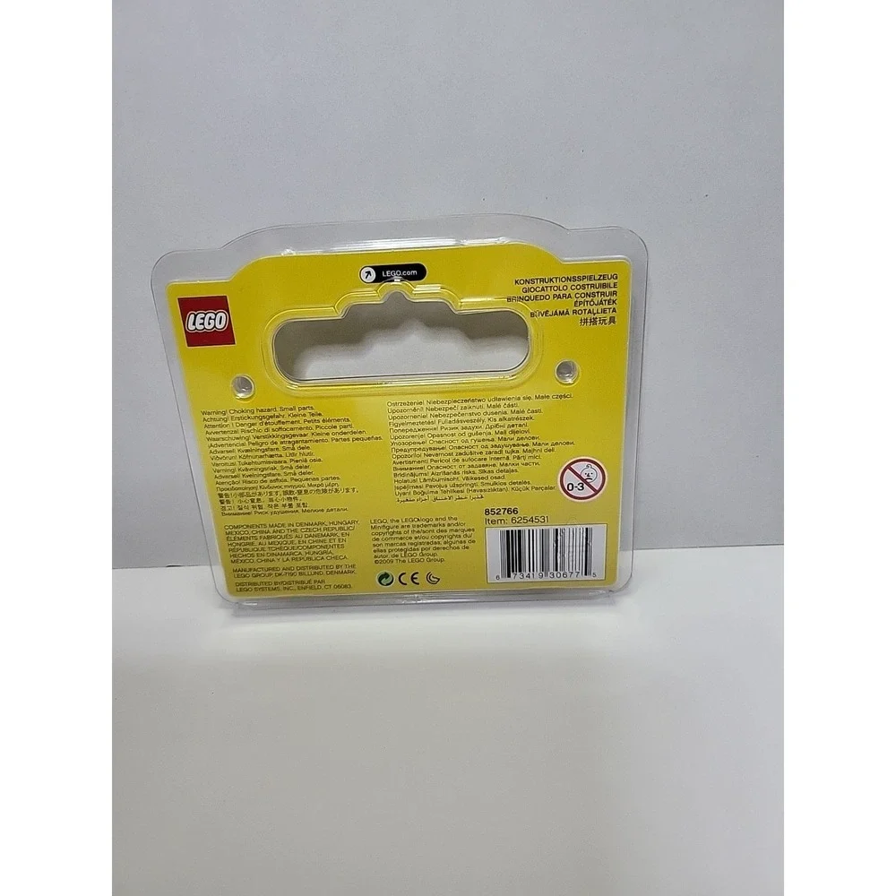 Lego build minifigure