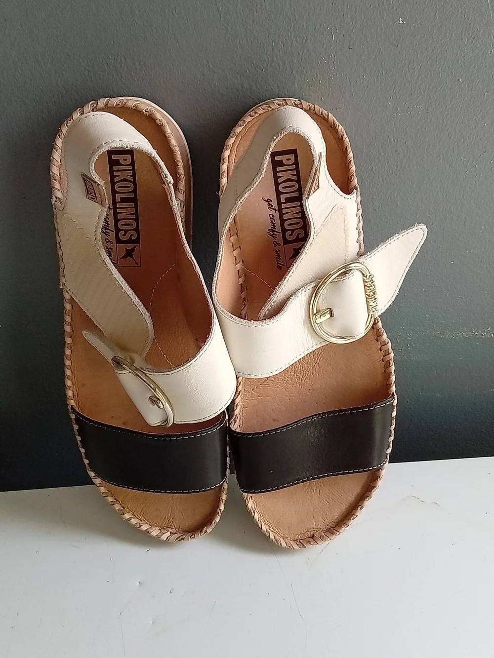 Pikolinos Leather Two Tone Slingback Buckle Wedge Sandals‎ Cream Black Size 39